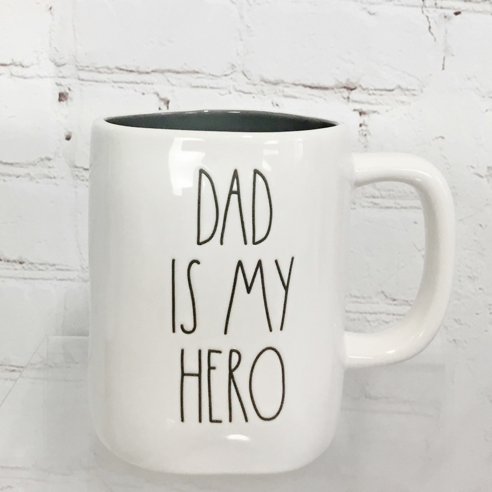 🚨FLASH SALE🚨Rae Dunn “DAD IS MY HERO” coffee mug